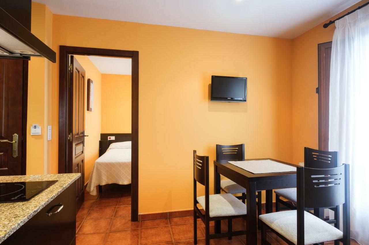 Apartamentos De Herminia Manzaneda  Εξωτερικό φωτογραφία