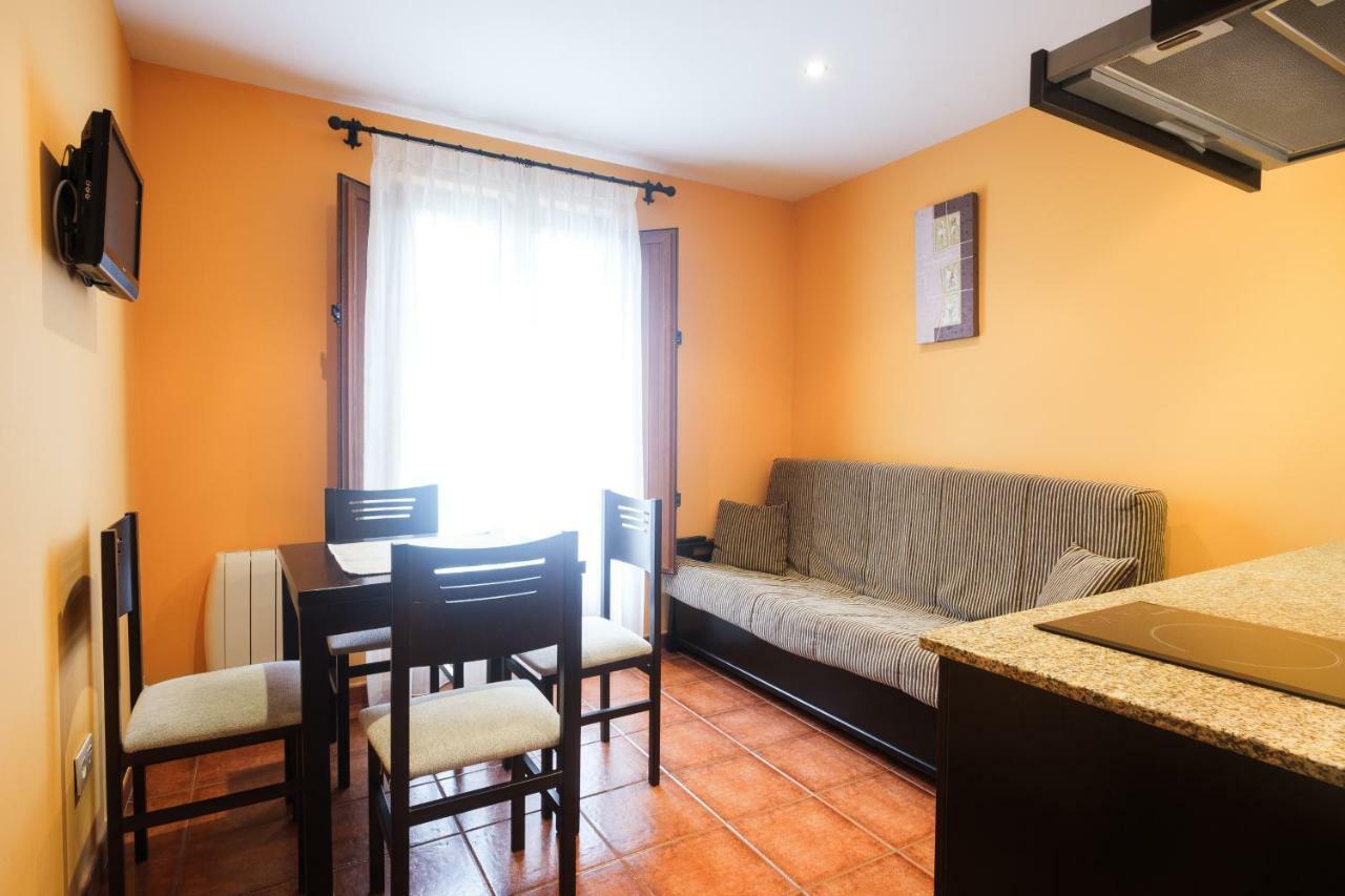 Apartamentos De Herminia Manzaneda  Εξωτερικό φωτογραφία