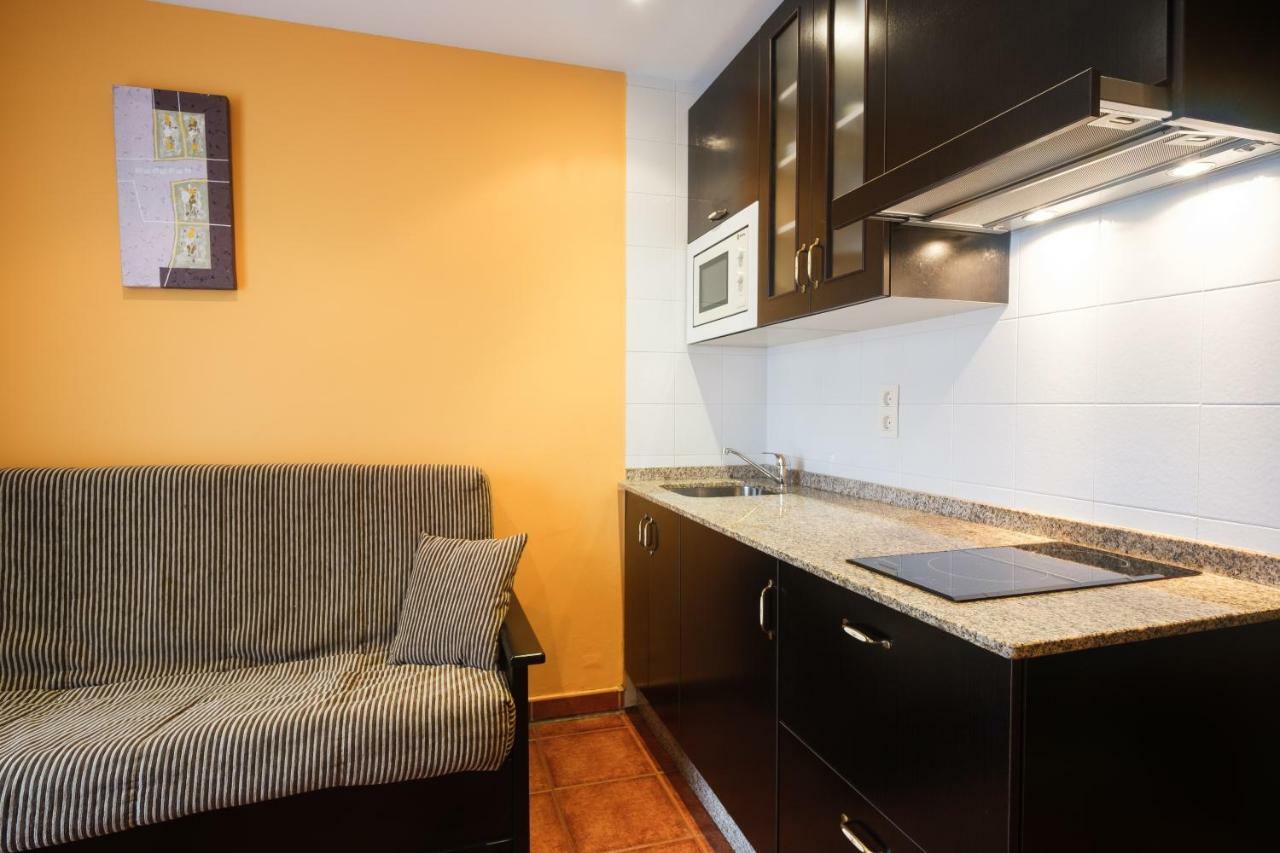 Apartamentos De Herminia Manzaneda  Εξωτερικό φωτογραφία