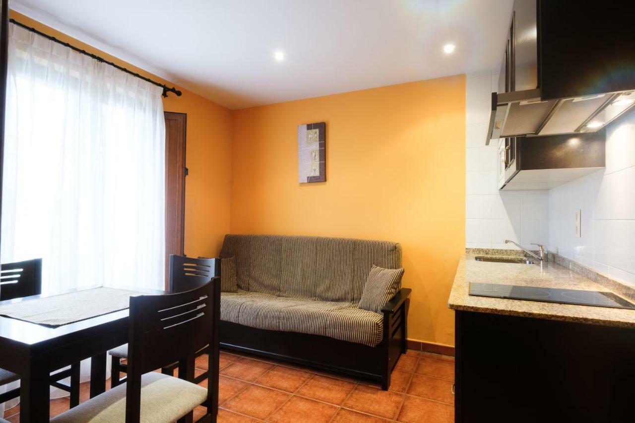 Apartamentos De Herminia Manzaneda  Εξωτερικό φωτογραφία