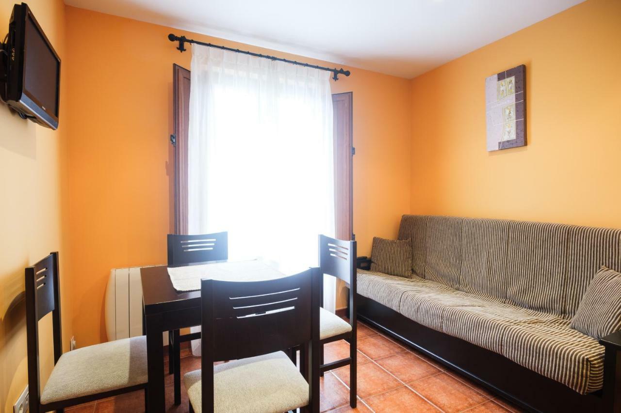 Apartamentos De Herminia Manzaneda  Εξωτερικό φωτογραφία